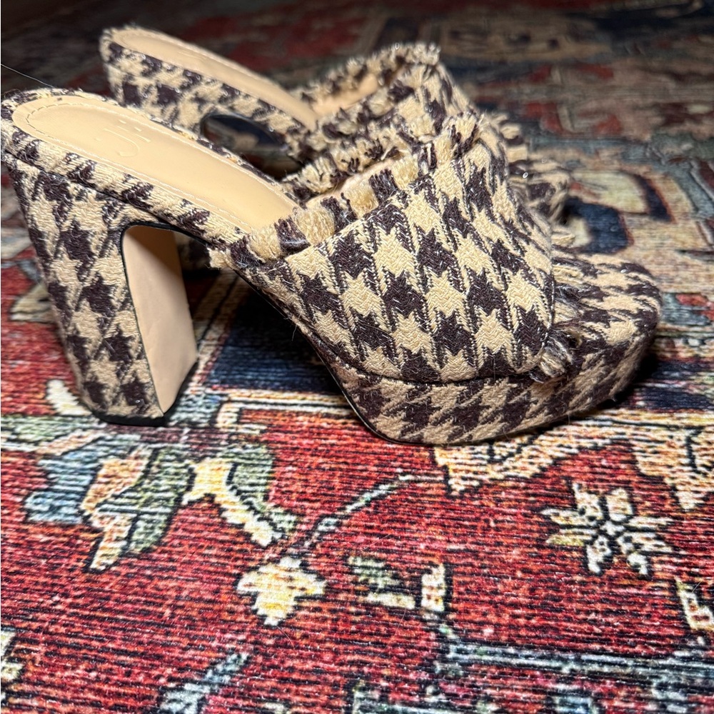 JustFab Houndstooth Mules in dark brown and Cream